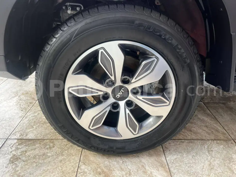 Foto 13 de JAC HFC1037D3KST LUXURY