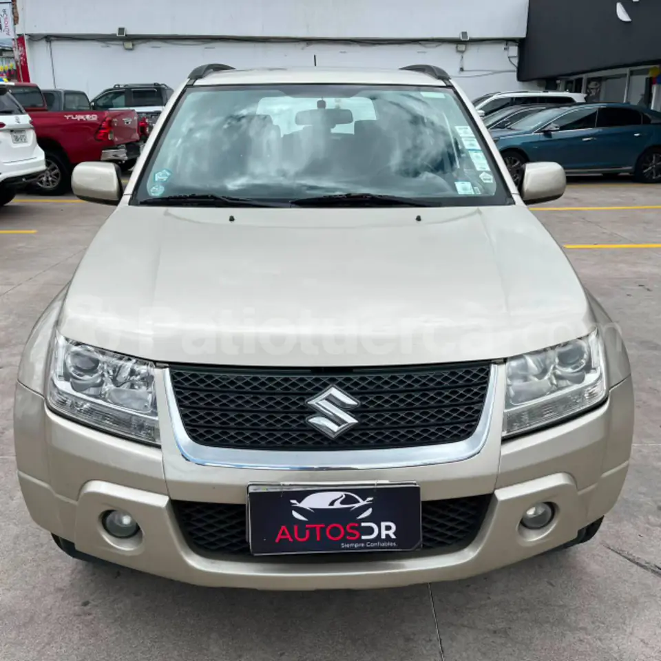 Foto 2 de Suzuki Grand Vitara SZ