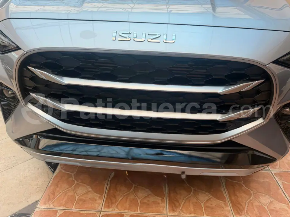 Foto 9 de Isuzu MU-X