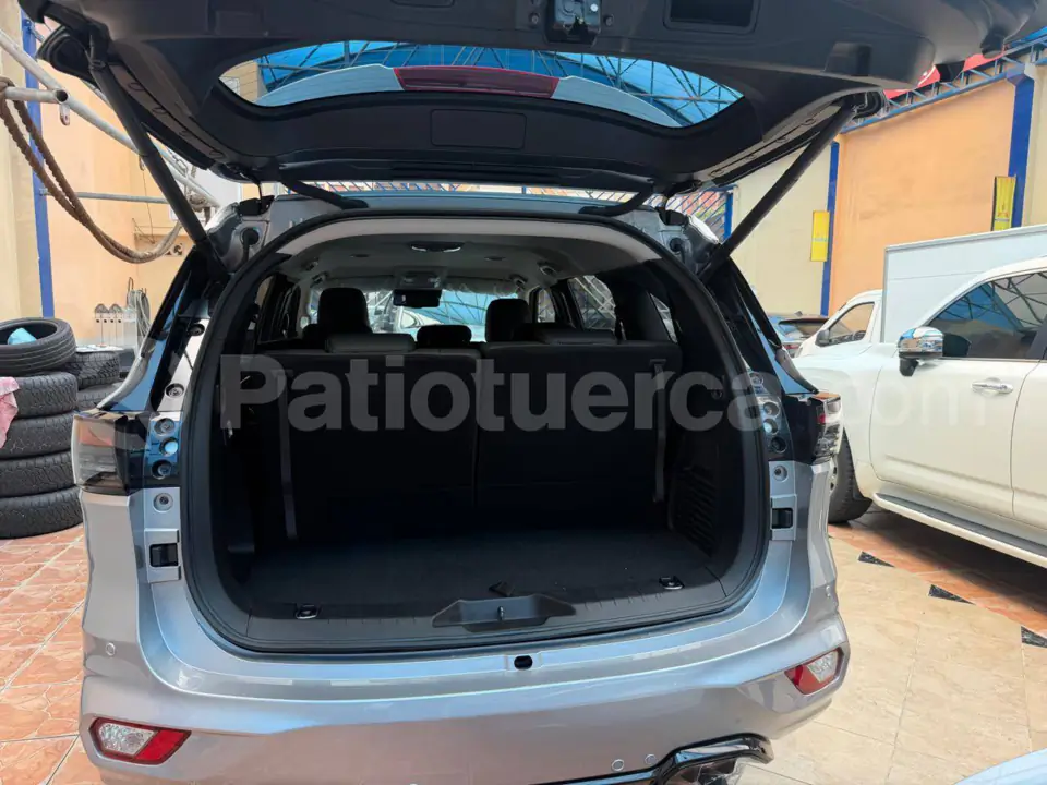 Foto 23 de Isuzu MU-X