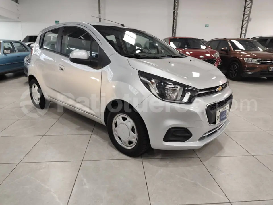 Foto 2 de Chevrolet Spark GT