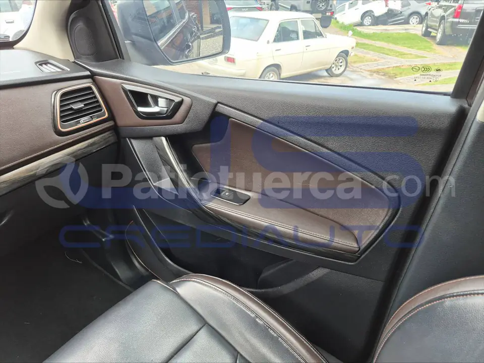 Foto 15 de ZX AUTO TERRALORD
