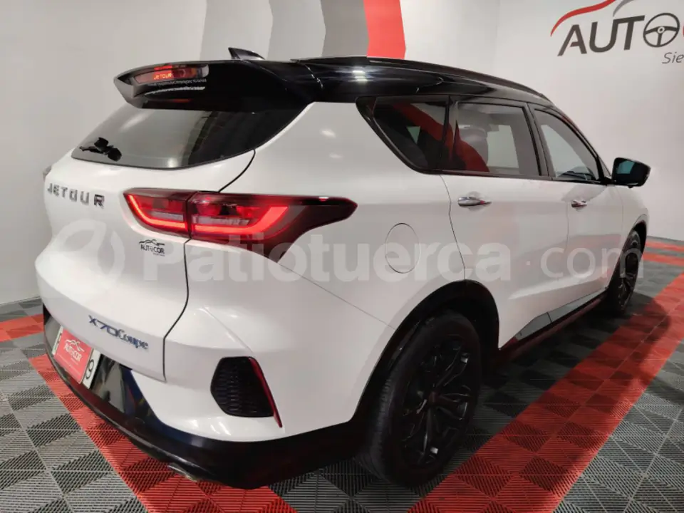 Foto 4 de Jetour X70 COUPE