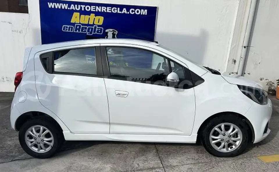 Foto 3 de Chevrolet Spark Premier