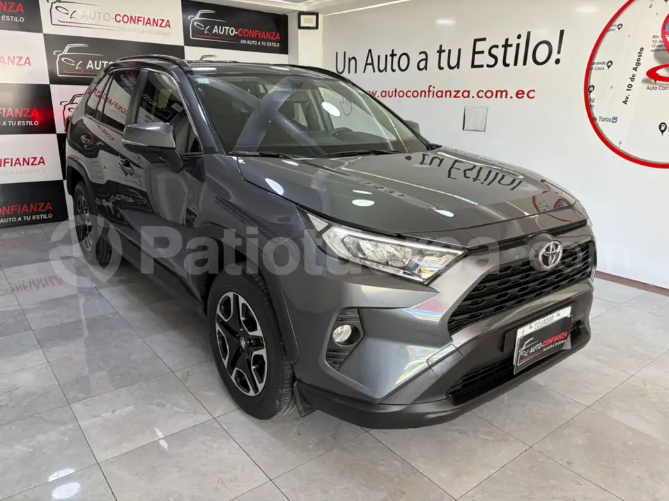 Foto 3 de Toyota RAV4 LS