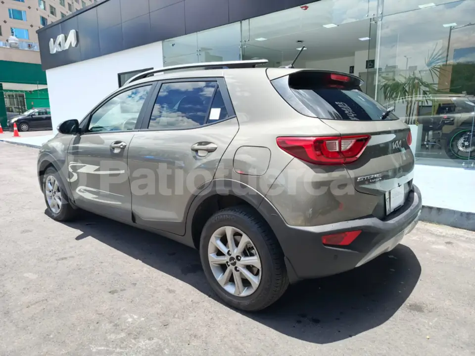 Foto 6 de Kia Stonic LX
