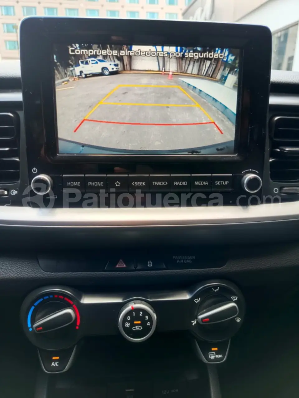 Foto 12 de Kia Stonic LX