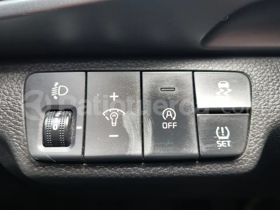 Foto 14 de Kia Stonic LX