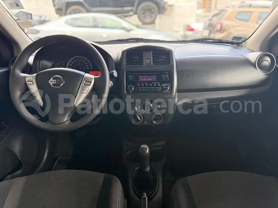 Foto 11 de Nissan Versa