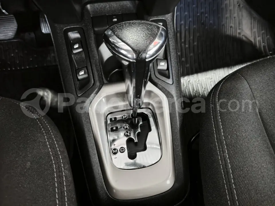 Foto 18 de Citroen C- Elysee Shine