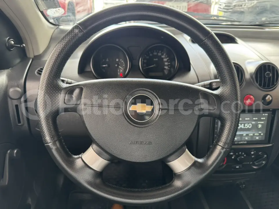 Foto 17 de Chevrolet Aveo Family