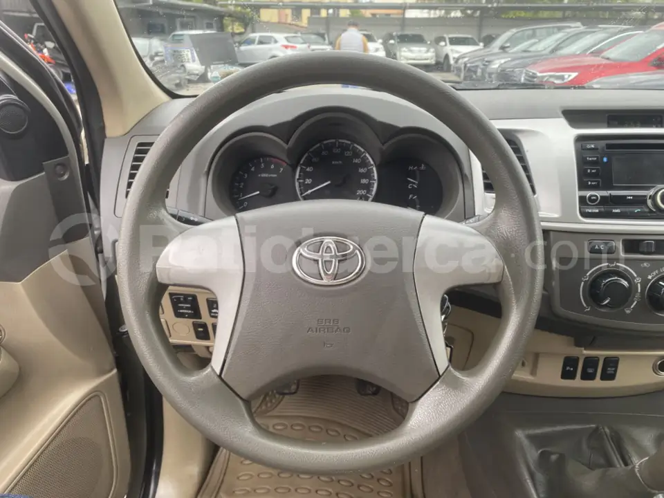 Foto 5 de Toyota Fortuner 2.7