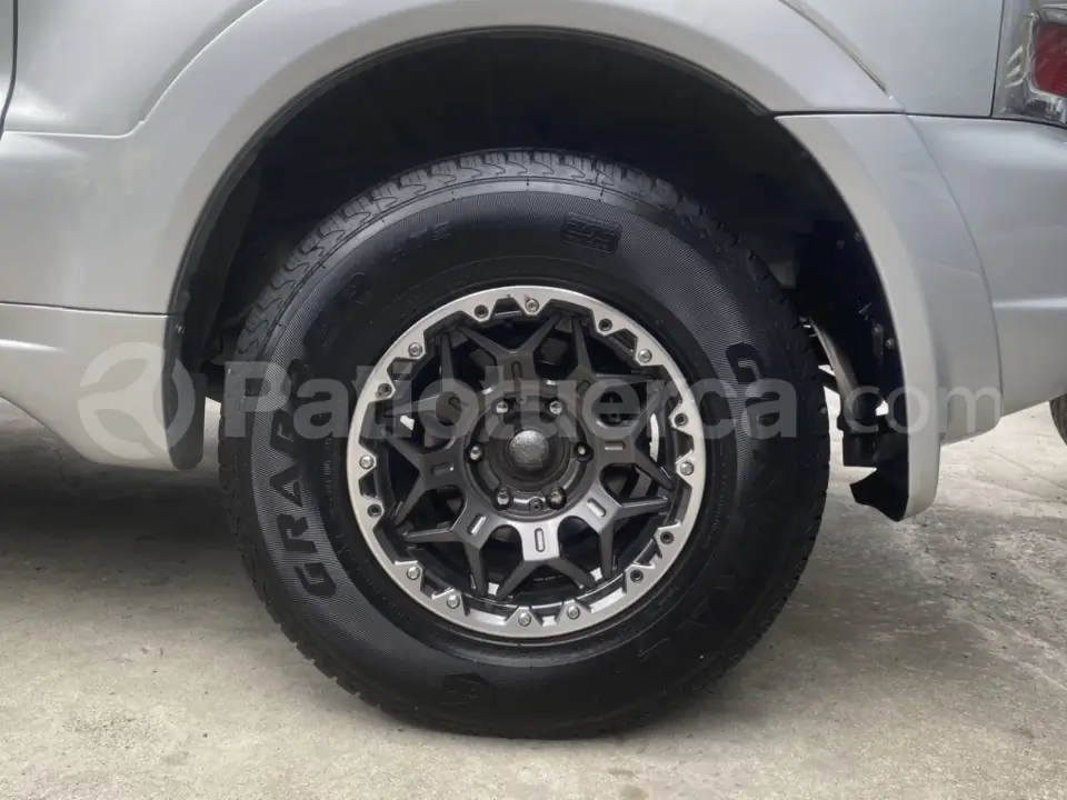 Foto 9 de Mitsubishi Montero 3P