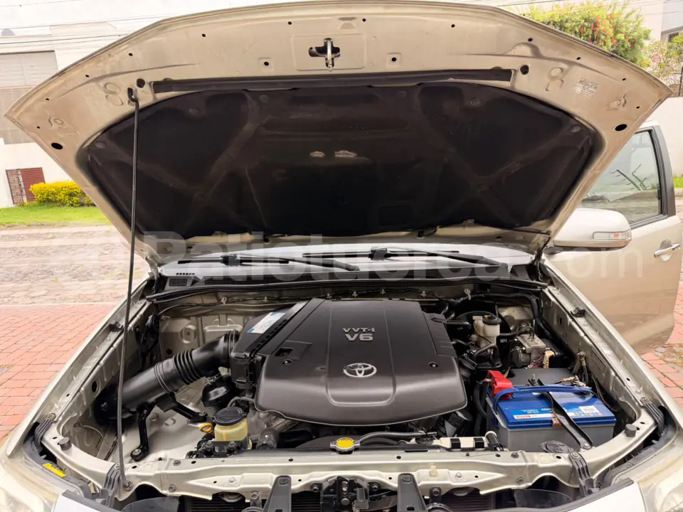 Foto 8 de Toyota Fortuner 4.0