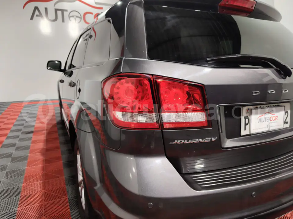 Foto 8 de Dodge Journey
