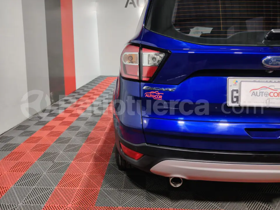 Foto 8 de Ford Escape