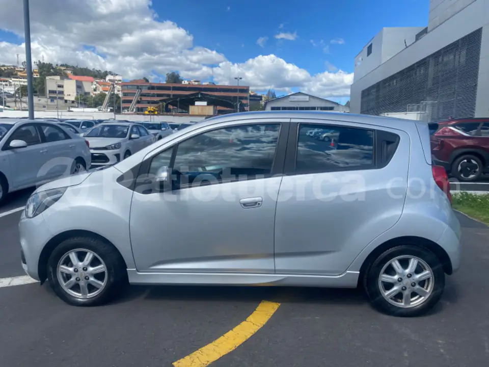 Foto 7 de Chevrolet Spark GT