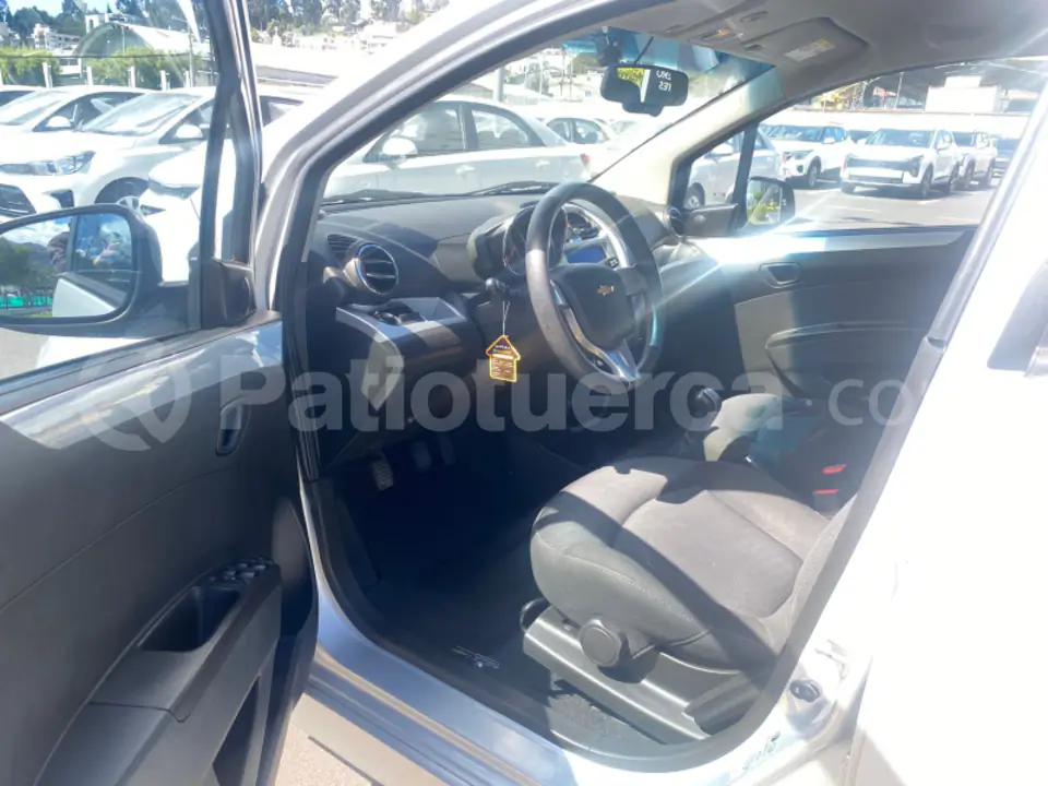 Foto 10 de Chevrolet Spark GT