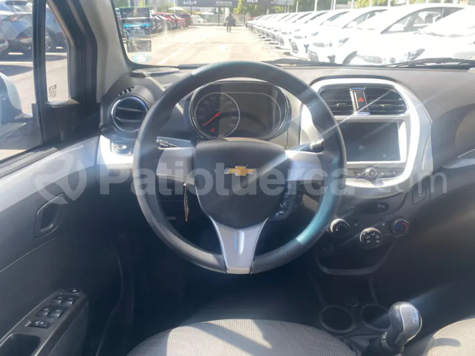 Foto 11 de Chevrolet Spark GT