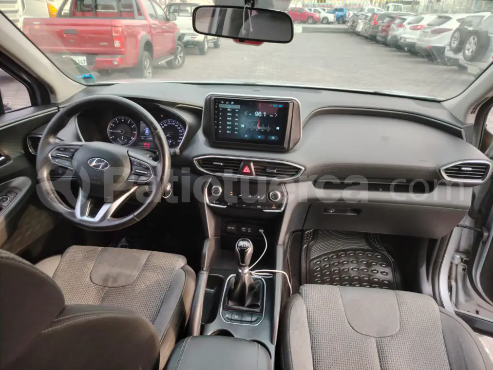 Foto 9 de Hyundai Santa Fe 4x2