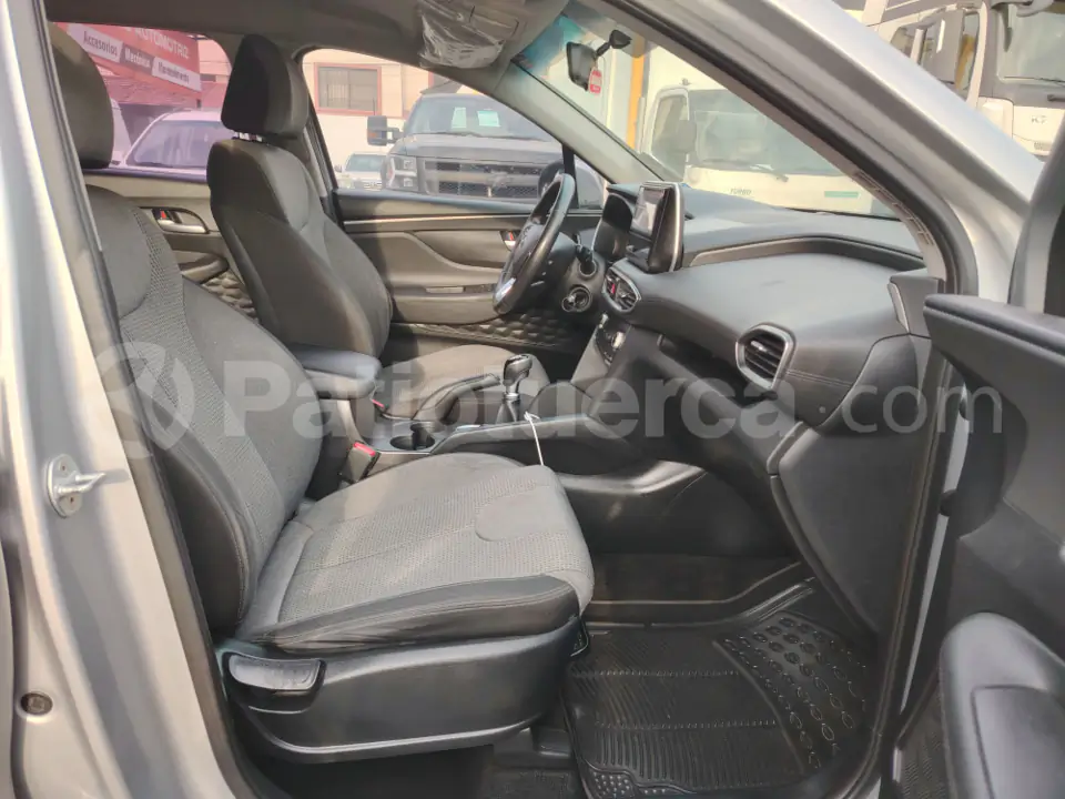 Foto 8 de Hyundai Santa Fe 4x2