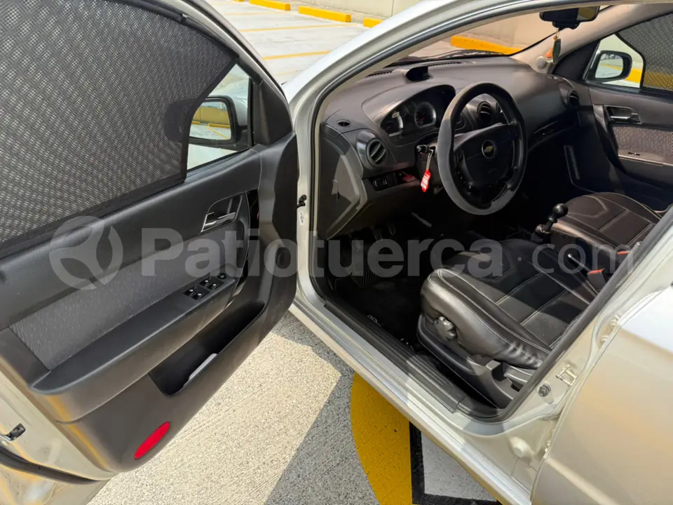 Foto 19 de Chevrolet Aveo Emotion