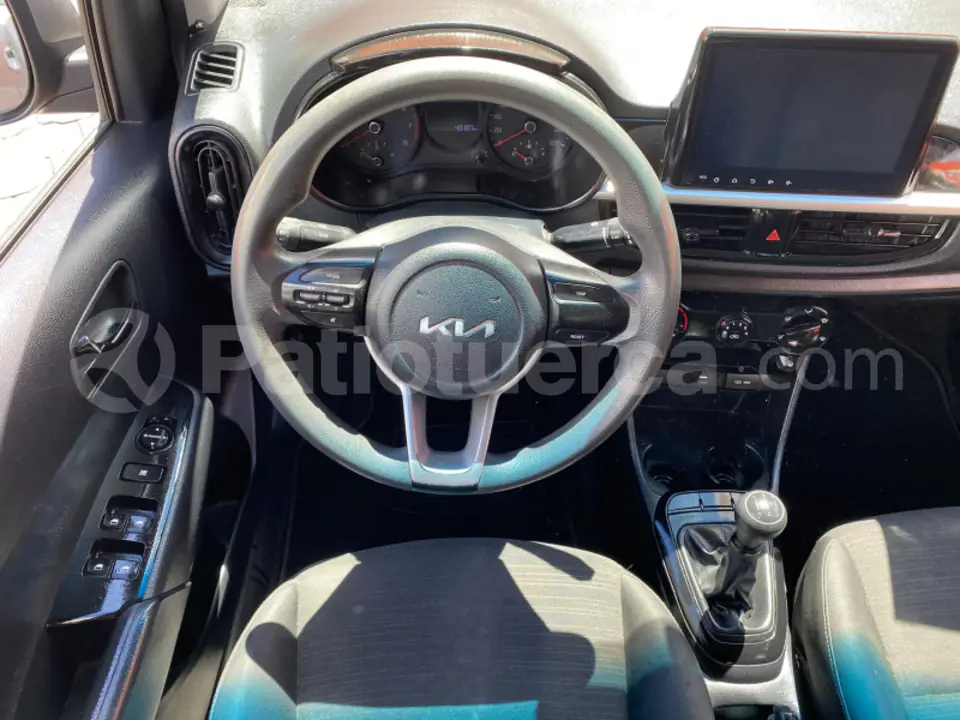 Foto 4 de Kia PICANTO LX