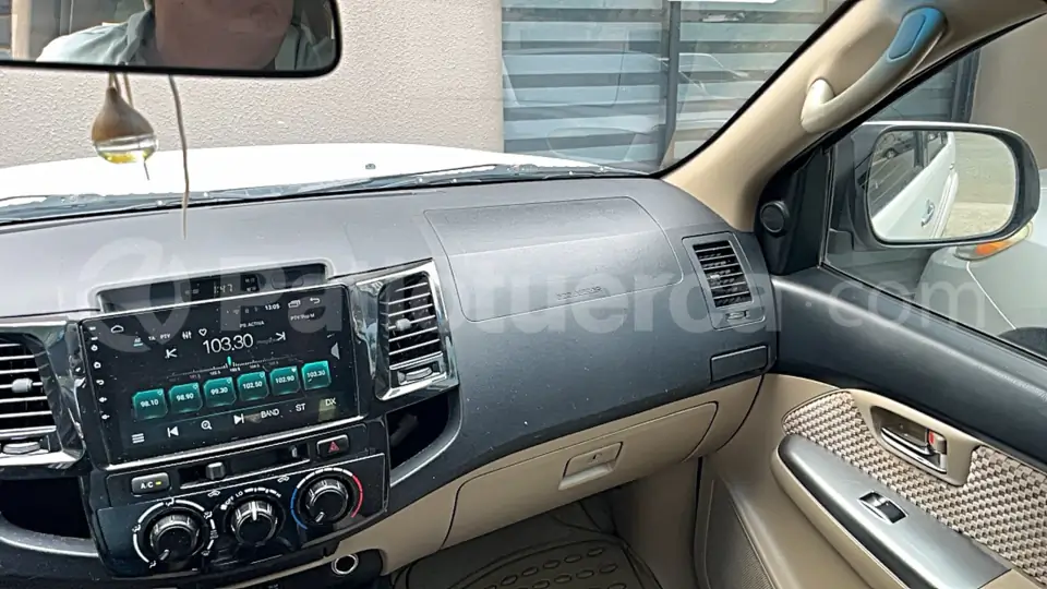 Foto 8 de Toyota Fortuner 2.7