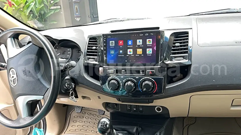 Foto 10 de Toyota Fortuner 2.7