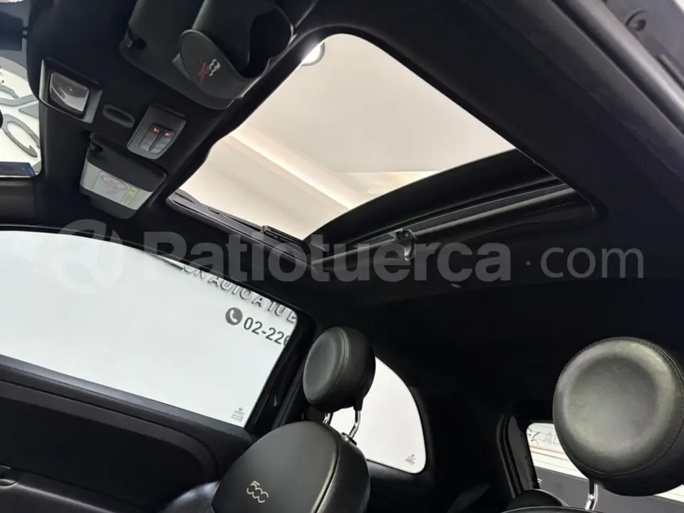 Foto 24 de Fiat 500 LOUNGE