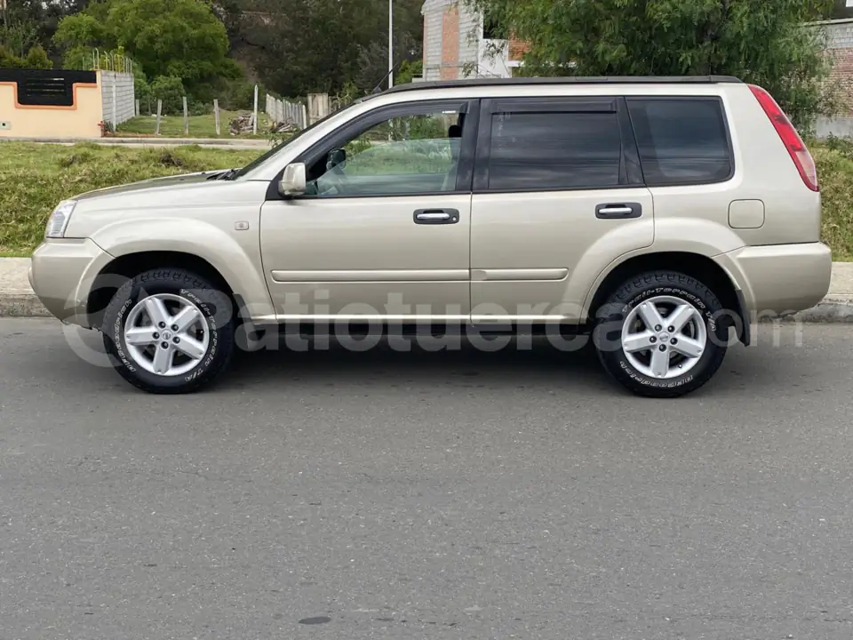 Foto 2 de Nissan XTRAIL EXCLUSIVE