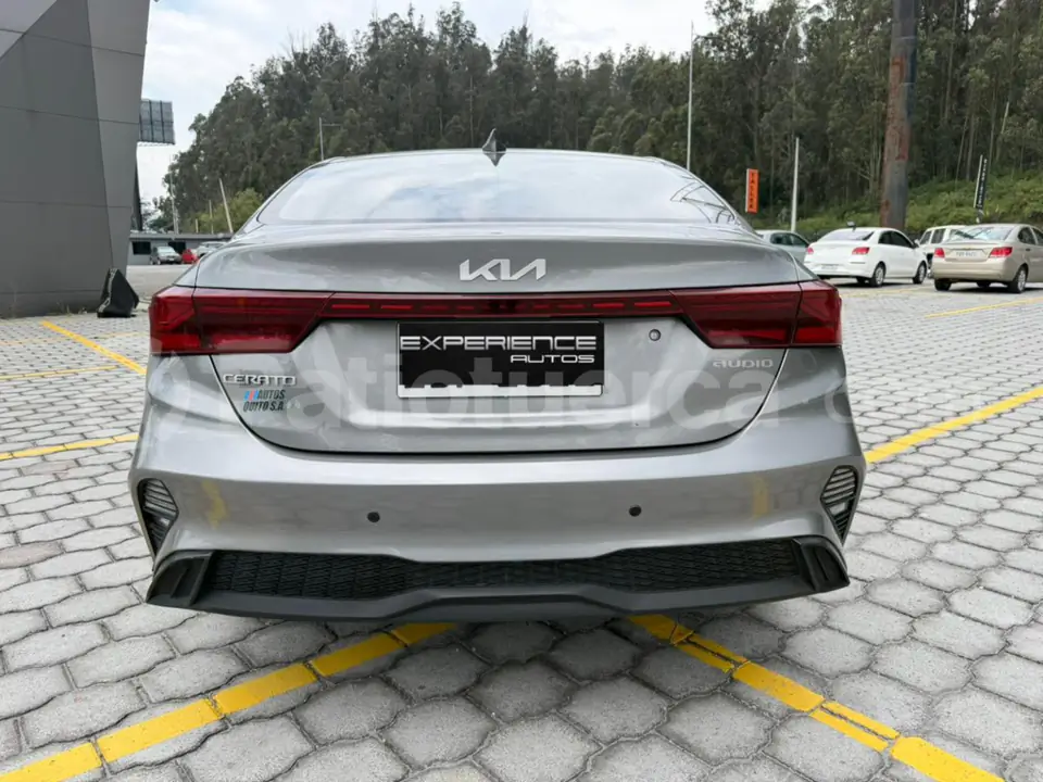 Foto 4 de Kia Cerato