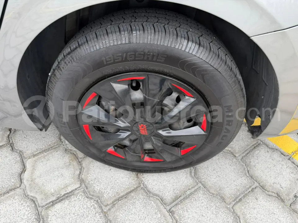 Foto 7 de Kia Cerato