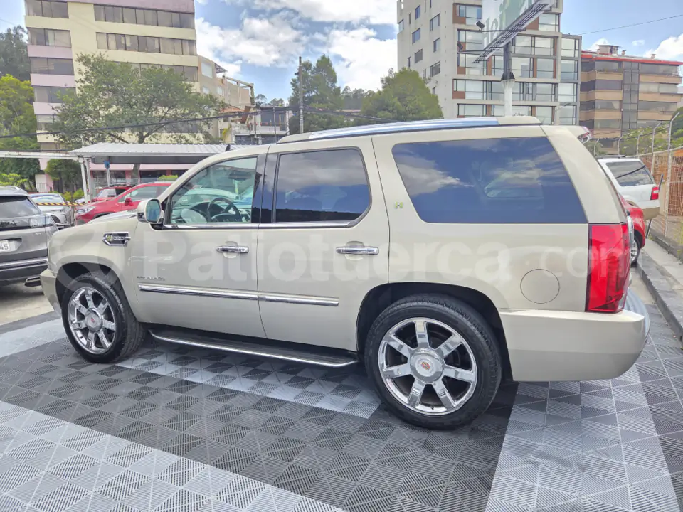 Foto 3 de Cadillac Escalade Hibrido