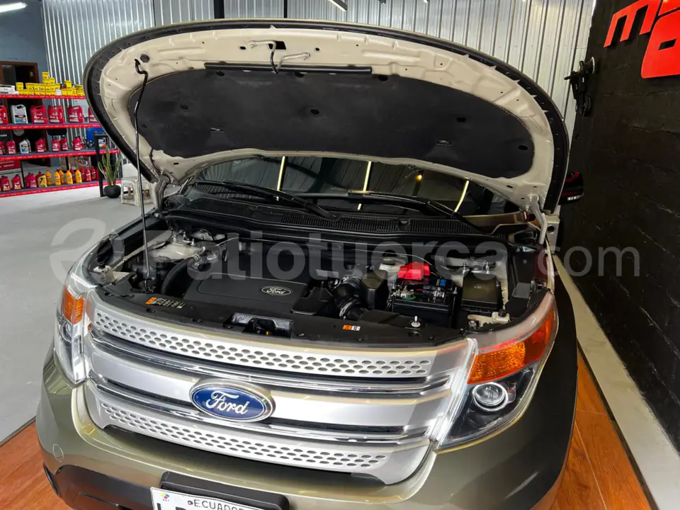 Foto 7 de Ford Explorer XLT
