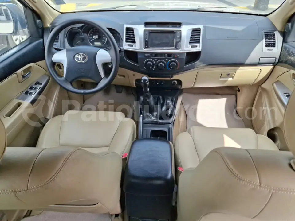Foto 9 de Toyota Fortuner