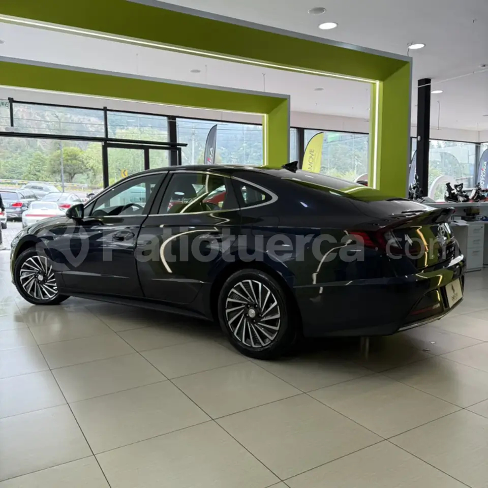Foto 2 de Hyundai Sonata Hybrid