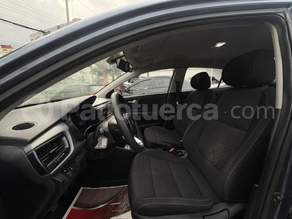 Foto 8 de Kia Rio LX AC