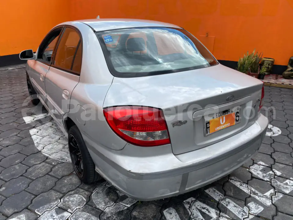 Foto 7 de Kia Rio Stylus