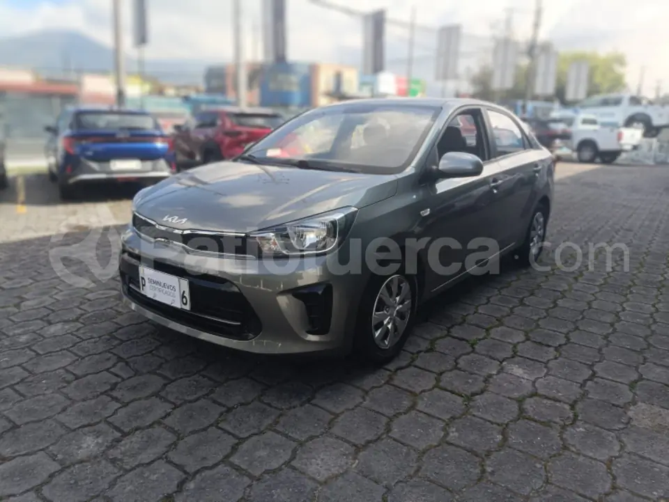 Foto 1 de Kia Soluto