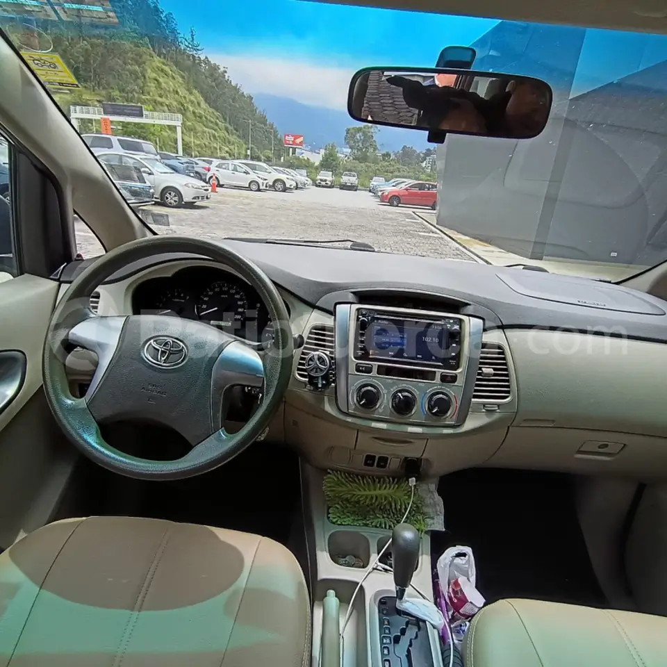 Foto 11 de Toyota Innova