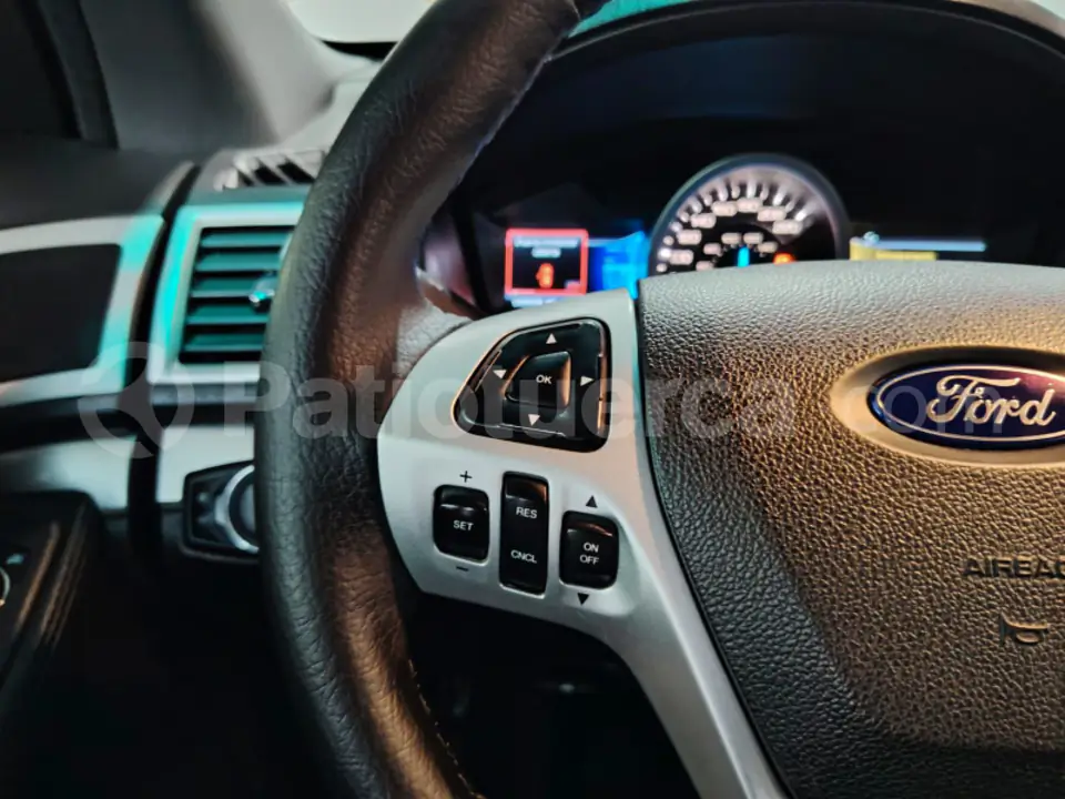 Foto 10 de Ford Explorer XLT