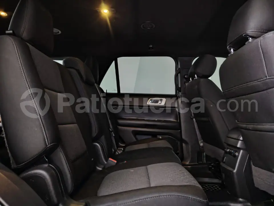 Foto 17 de Ford Explorer XLT