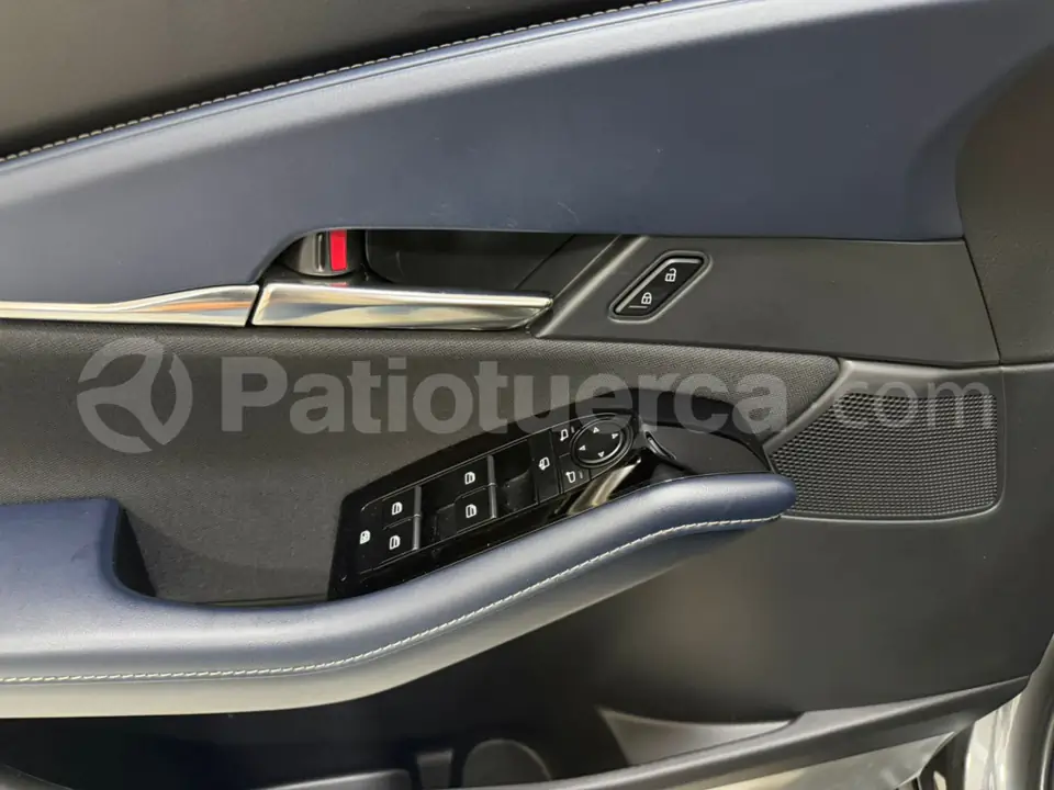 Foto 12 de Mazda CX-30 CORE