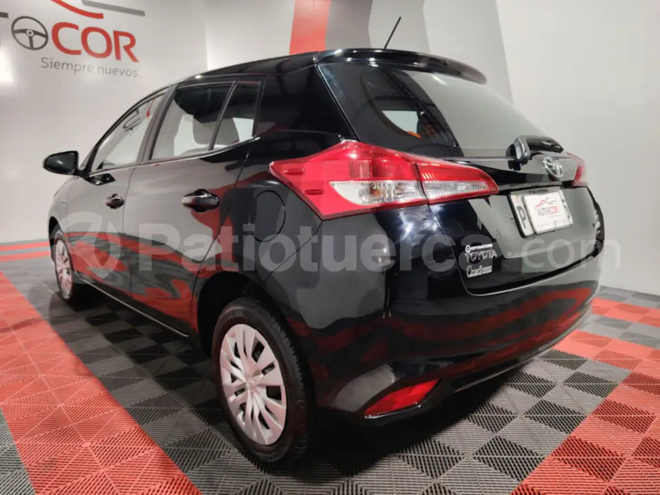 Foto 6 de Toyota Yaris HB
