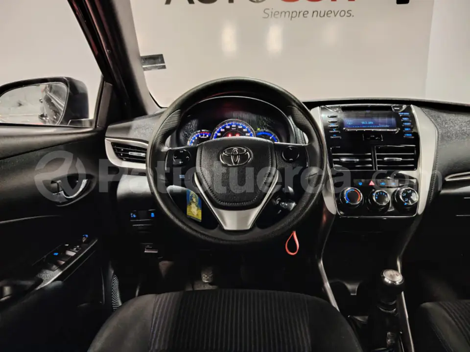 Foto 16 de Toyota Yaris