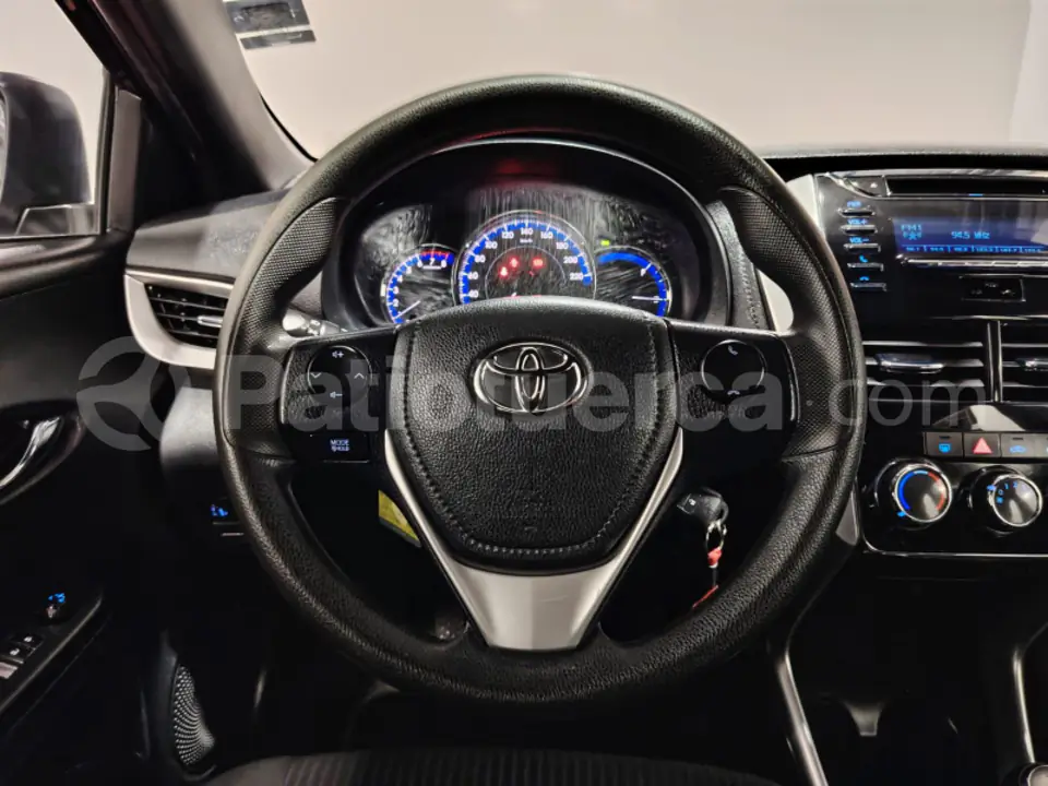 Foto 17 de Toyota Yaris