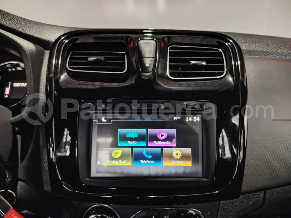 Foto 22 de Renault LOGAN CROSS INTENS