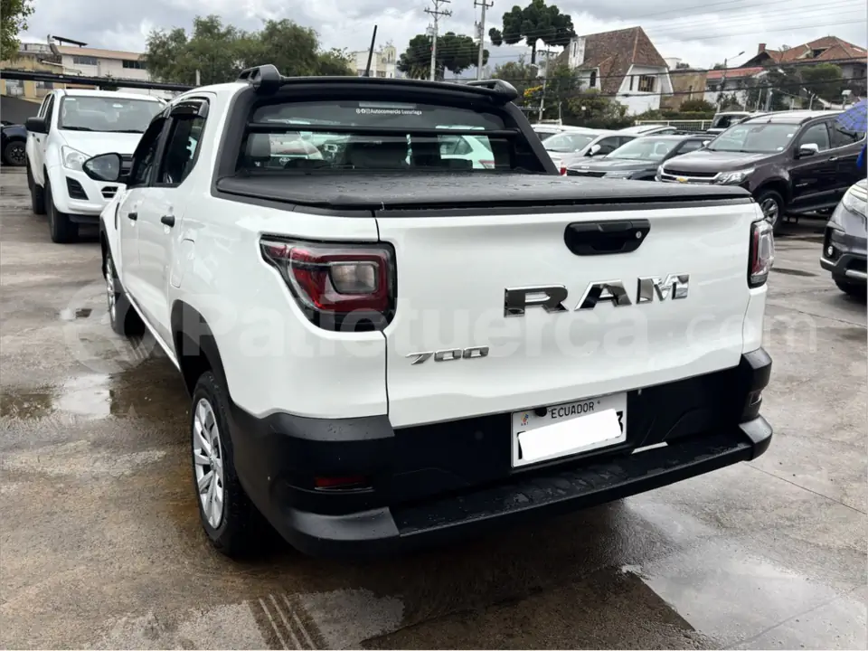 Foto 10 de Ram RAM 700 SLT