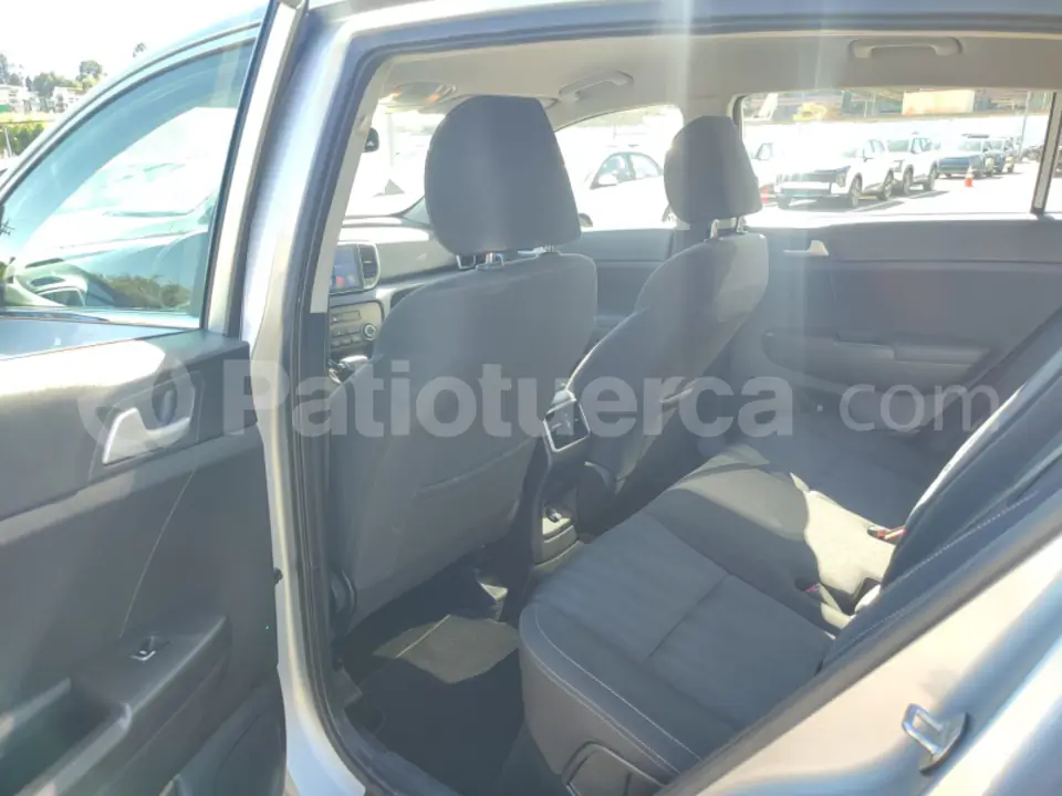 Foto 8 de Kia Sportage LX AT